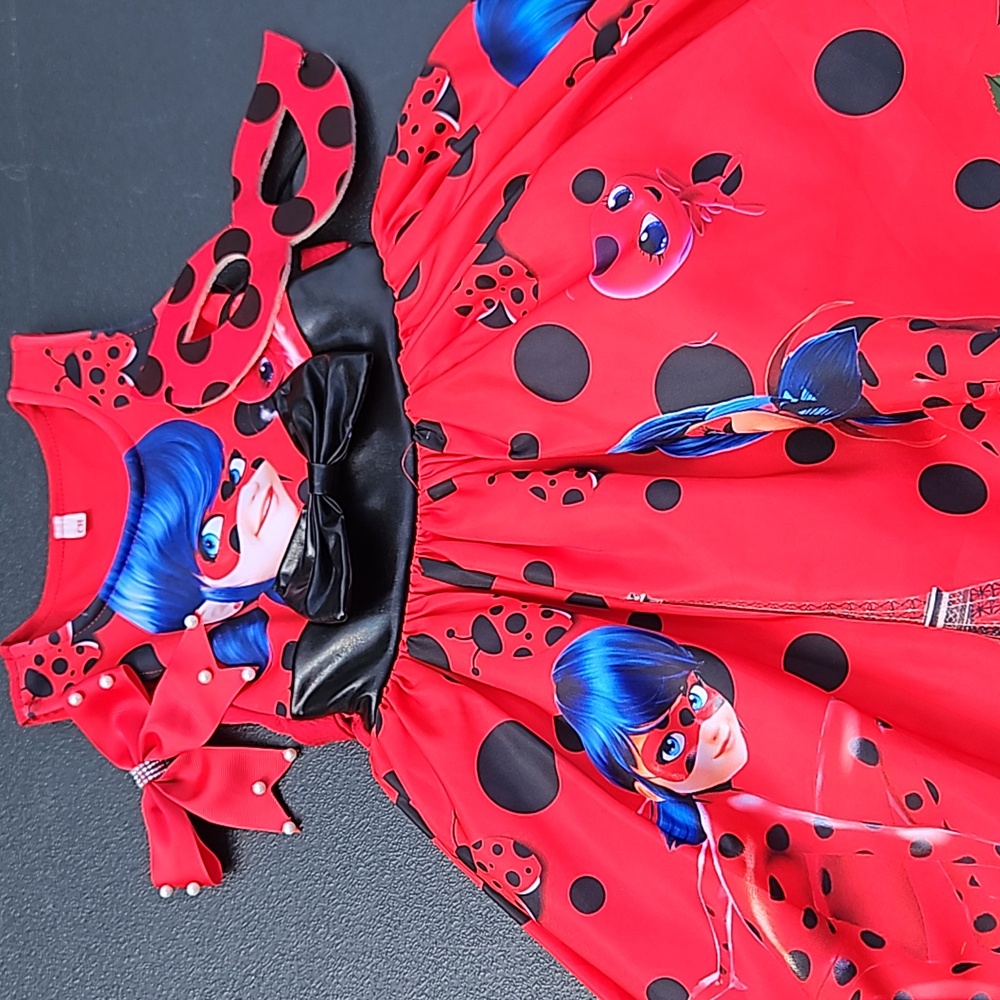 Miraculous Ladybug 4T Toddler Fancy Dress. Red come with face mask and bow.